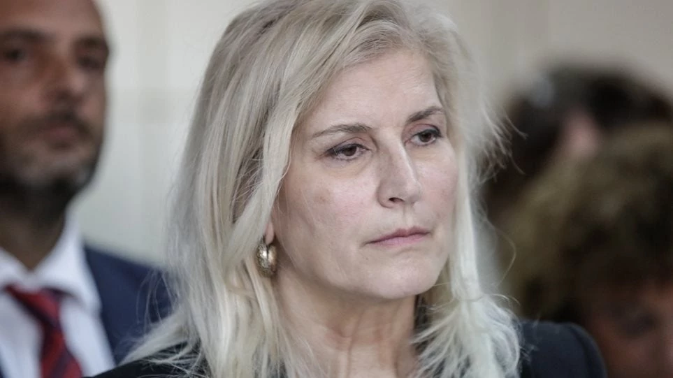 Τον χαβά της η Αυλωνίτου για το π@π@ριές στον Μητσοτάκη: Η έκφραση ήταν ατυχής, η ουσία δεν αλλάζει